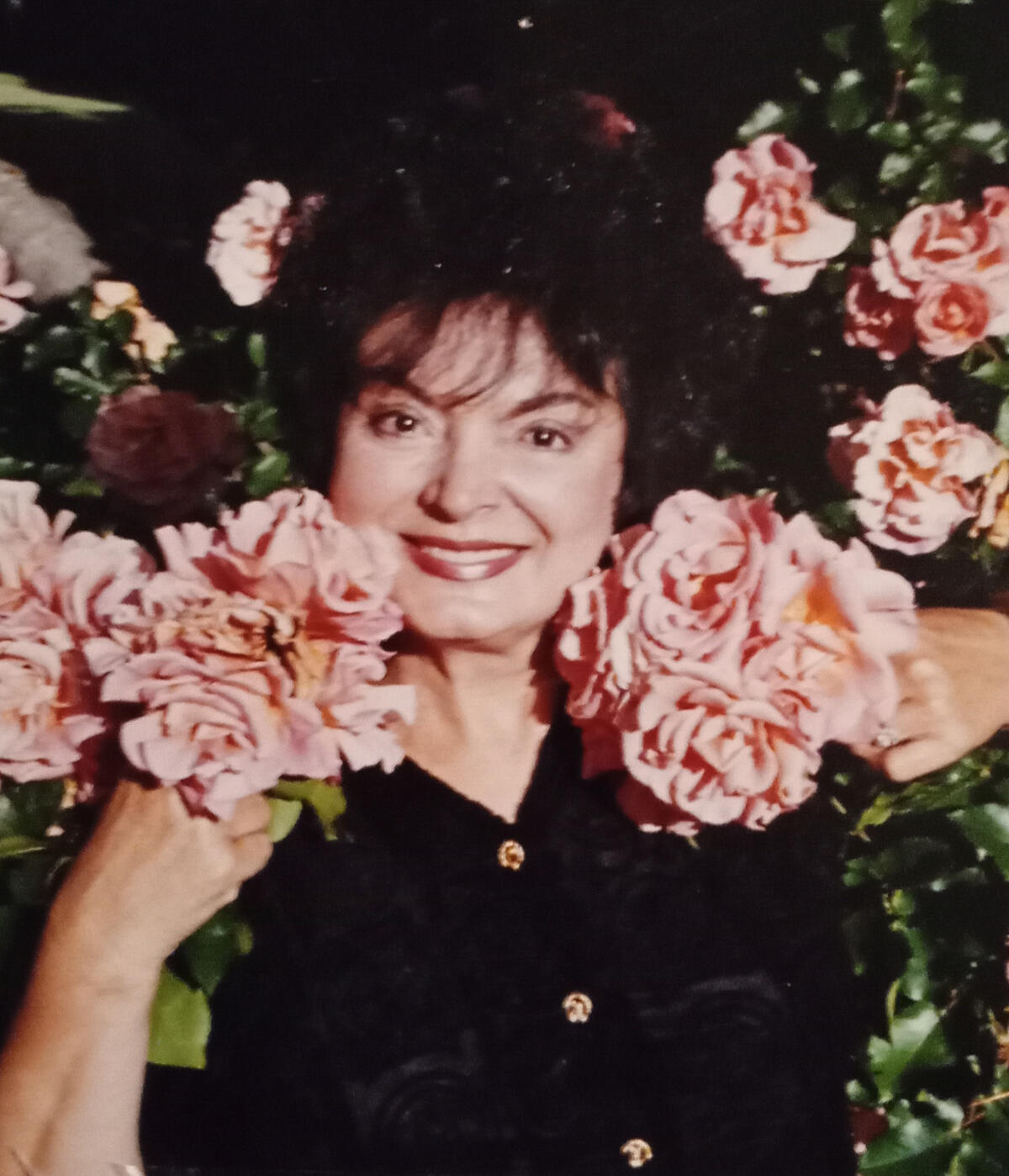 Precious 💞 Mom with roses in San Francisco