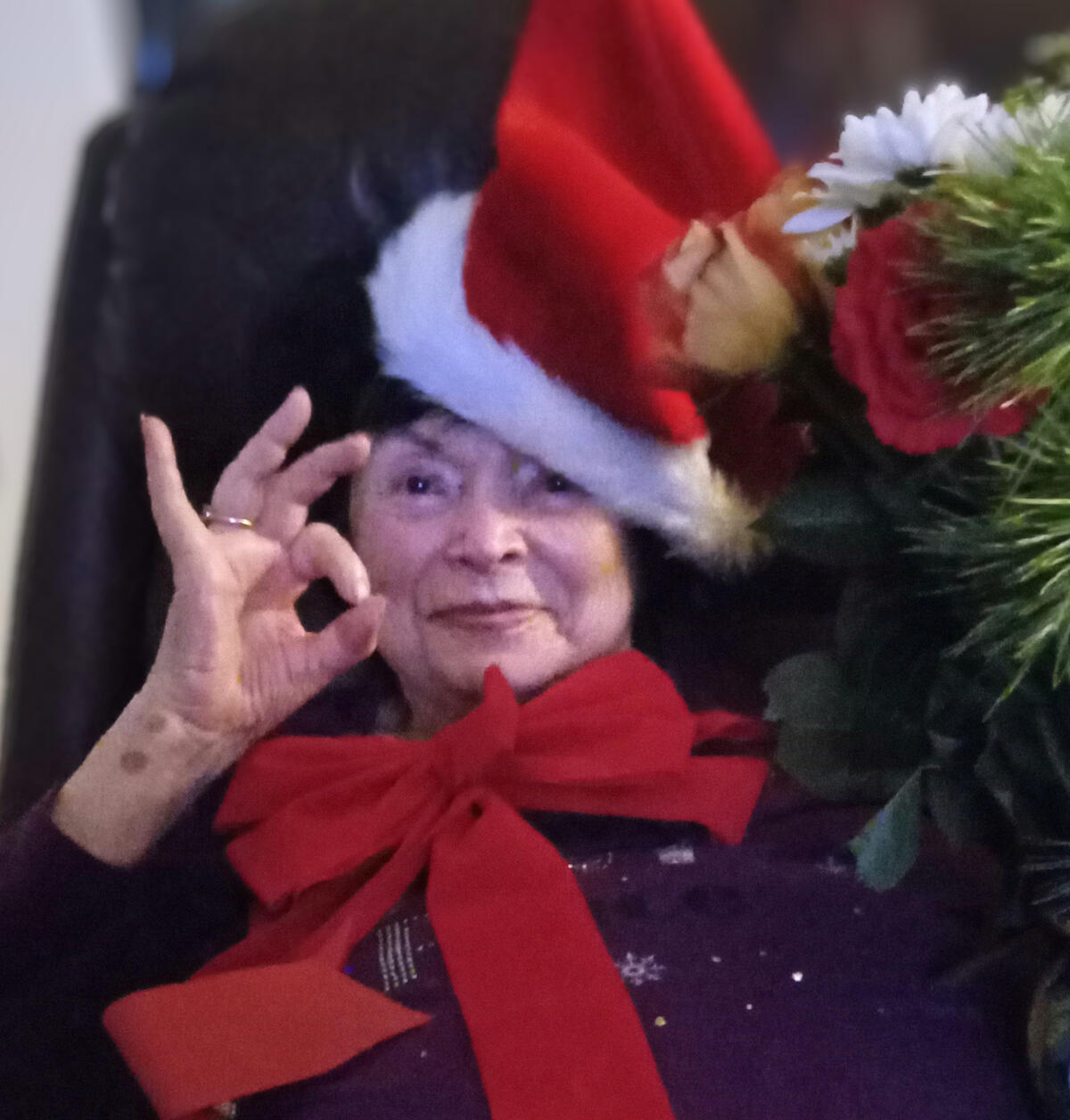 Gorgeous Mom ✝️ Christmas 2024